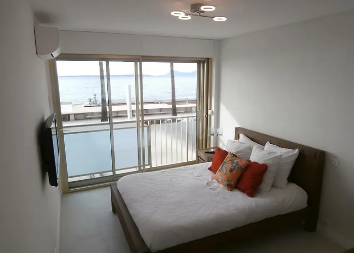 Appartamento Iberia Front Sea Juan-les-Pins