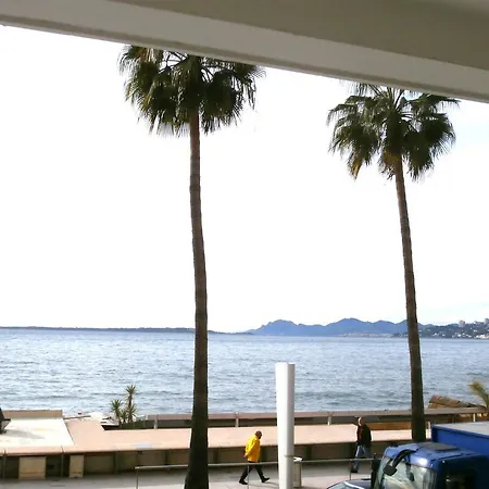 Apartamento Iberia Front Sea *