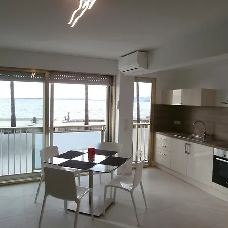 Apartamento Iberia Front Sea